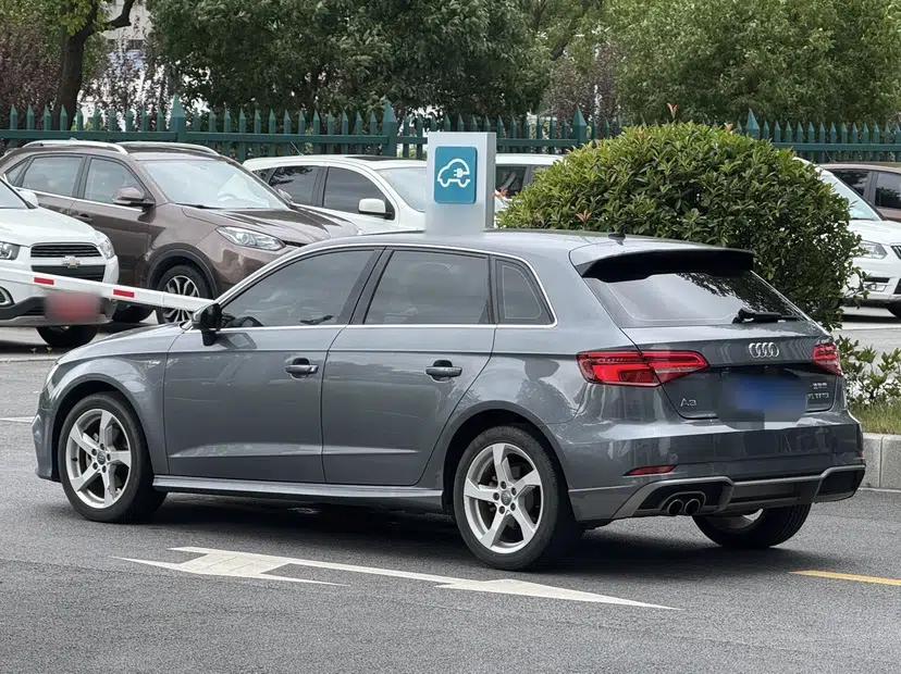 Audi A3 2019 Sportback 35 TFSI Fashion Edition China V — миниатюра 16