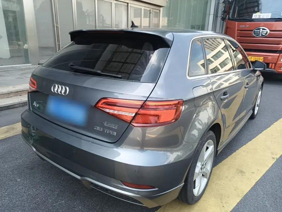 Audi A3 2019 Sportback 35 TFSI Fashion Edition China V — миниатюра 6