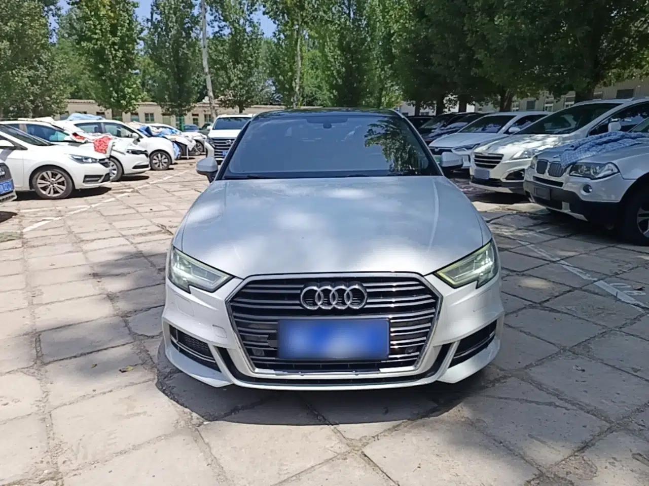 Audi A3 2019 Sportback 35 TFSI Fashion Edition China V — миниатюра 2