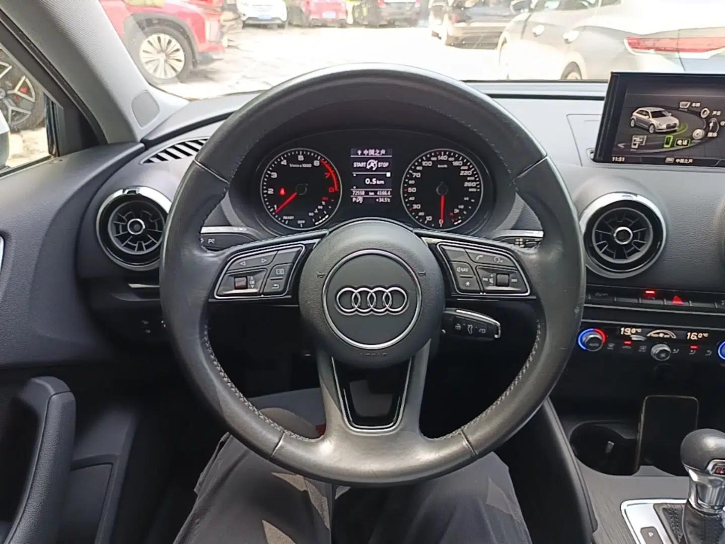Audi A3 2019 Sportback 35 TFSI Fashion Edition China V — миниатюра 13