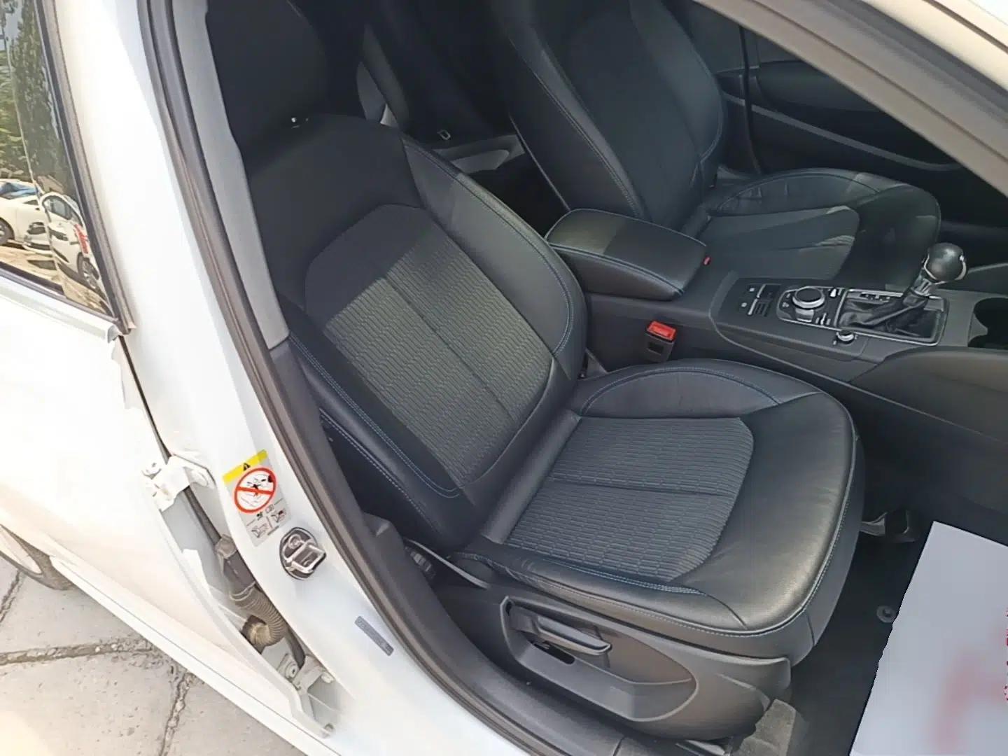 Audi A3 2019 Sportback 35 TFSI Fashion Edition China V — миниатюра 19