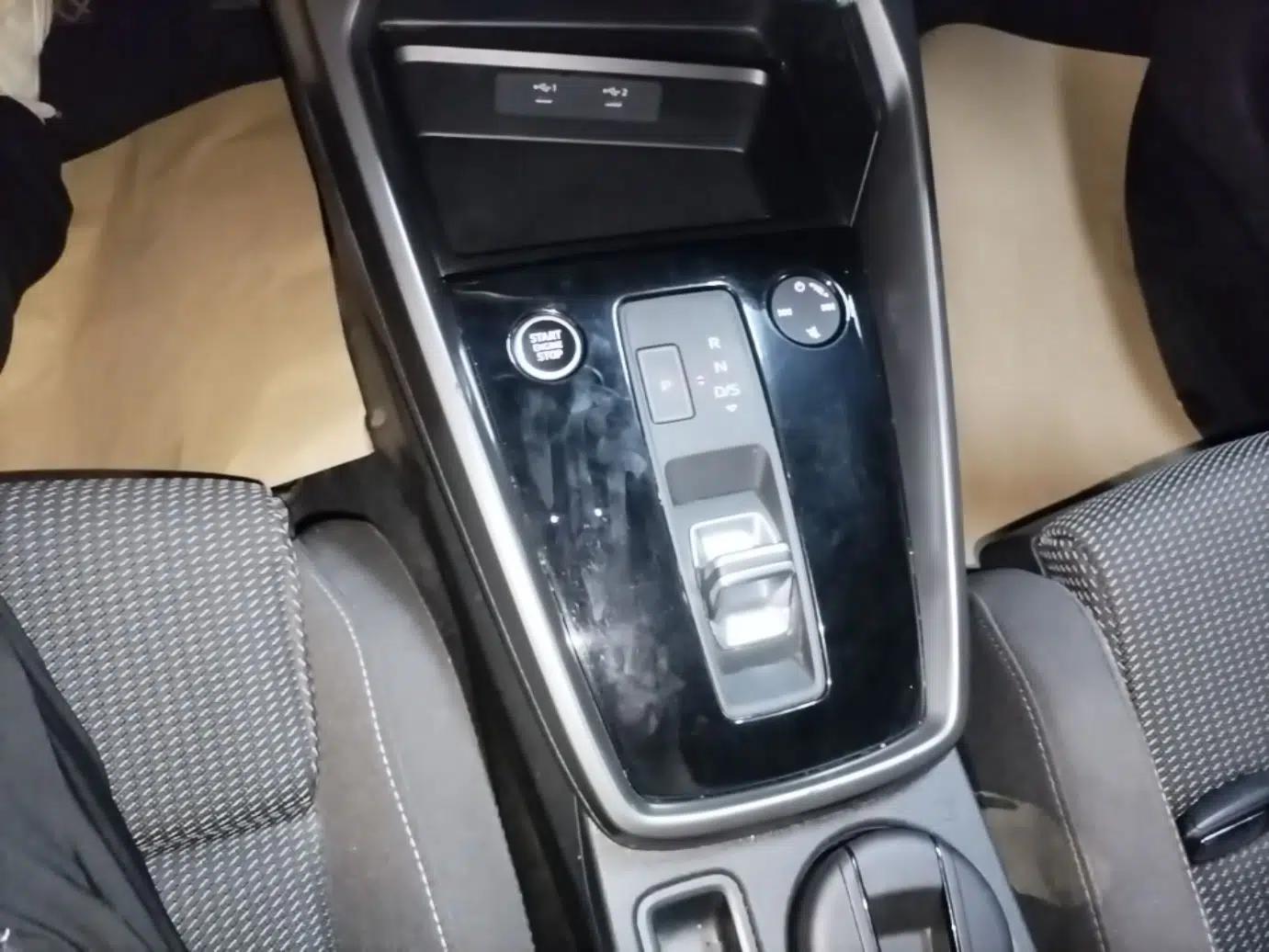 Audi A3 2021 Sportback 35 TFSI Advanced Sport Edition — миниатюра 16