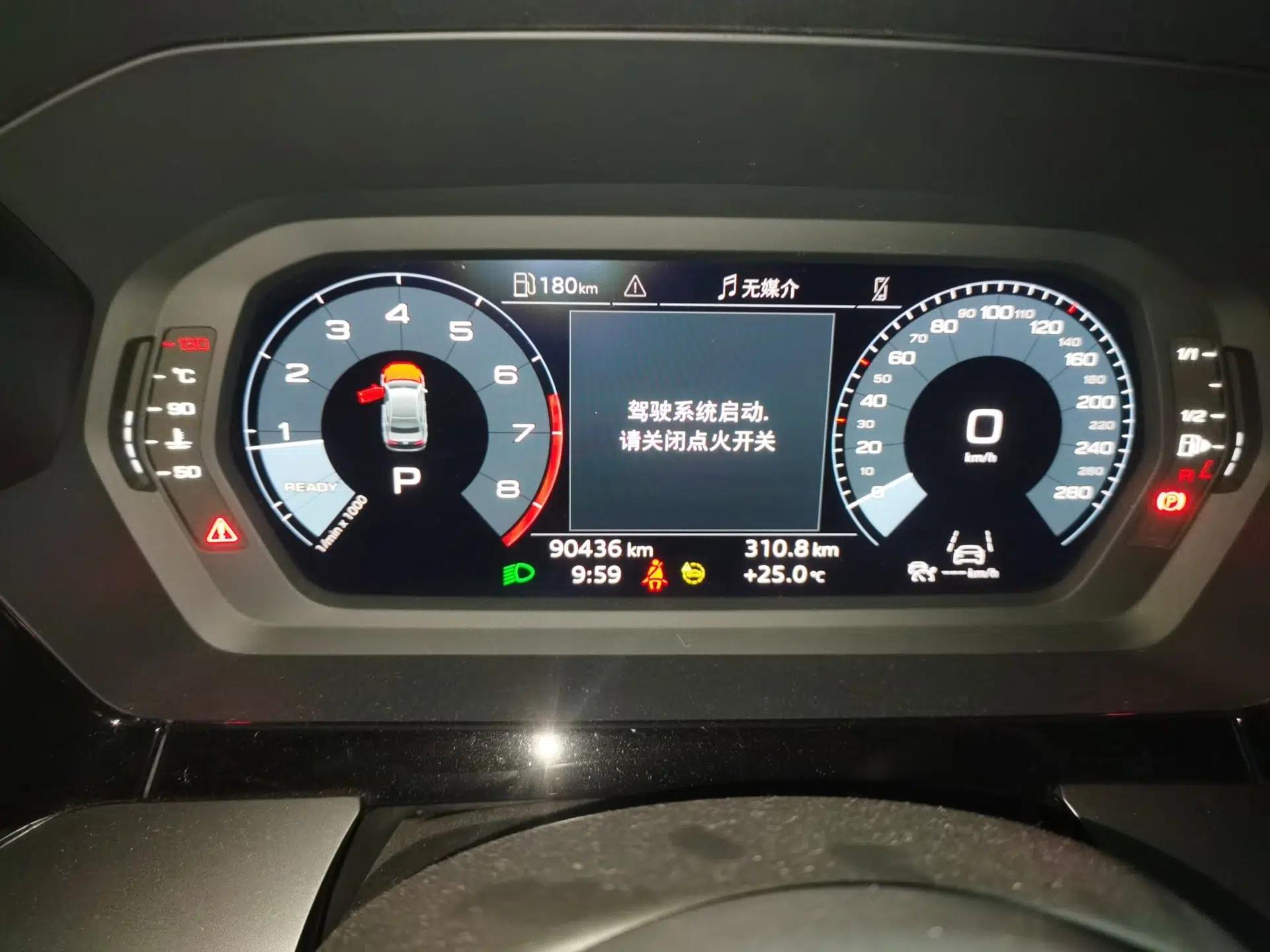 Audi A3 2022 A3L Limousine 35 TFSI Fashion Sport Model — миниатюра 11