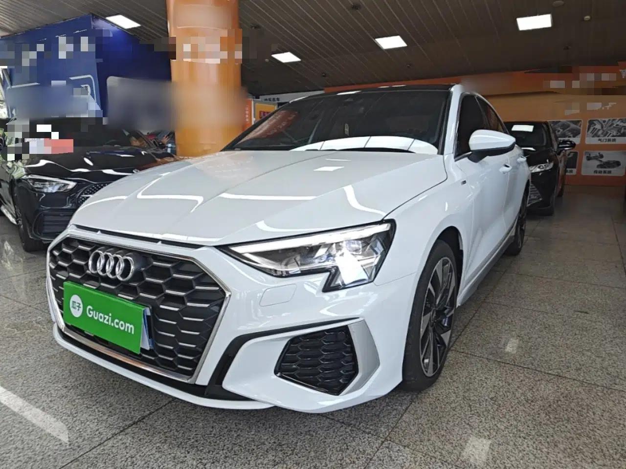 Audi A3 2024 A3L Limousine 35 TFSI Fashion Sport Model — миниатюра 1