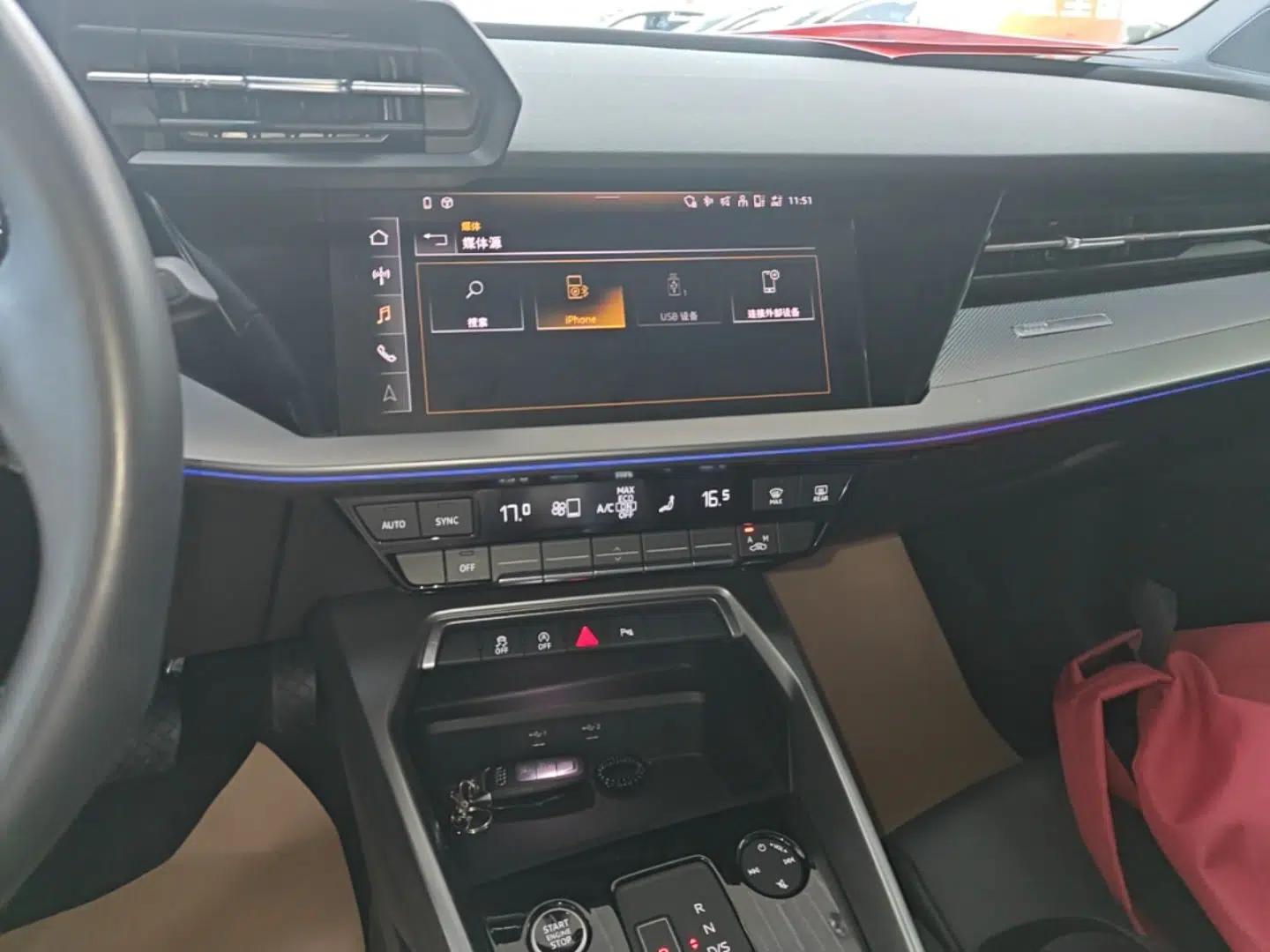 Audi A3 2024 A3L Limousine 35 TFSI Fashion Sport Model — миниатюра 15