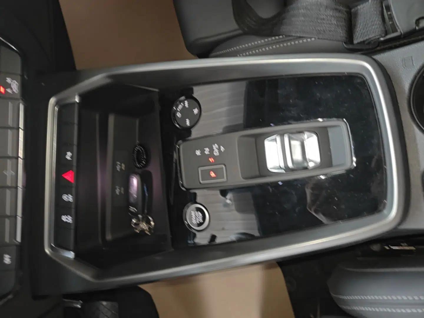 Audi A3 2024 A3L Limousine 35 TFSI Fashion Sport Model — миниатюра 16