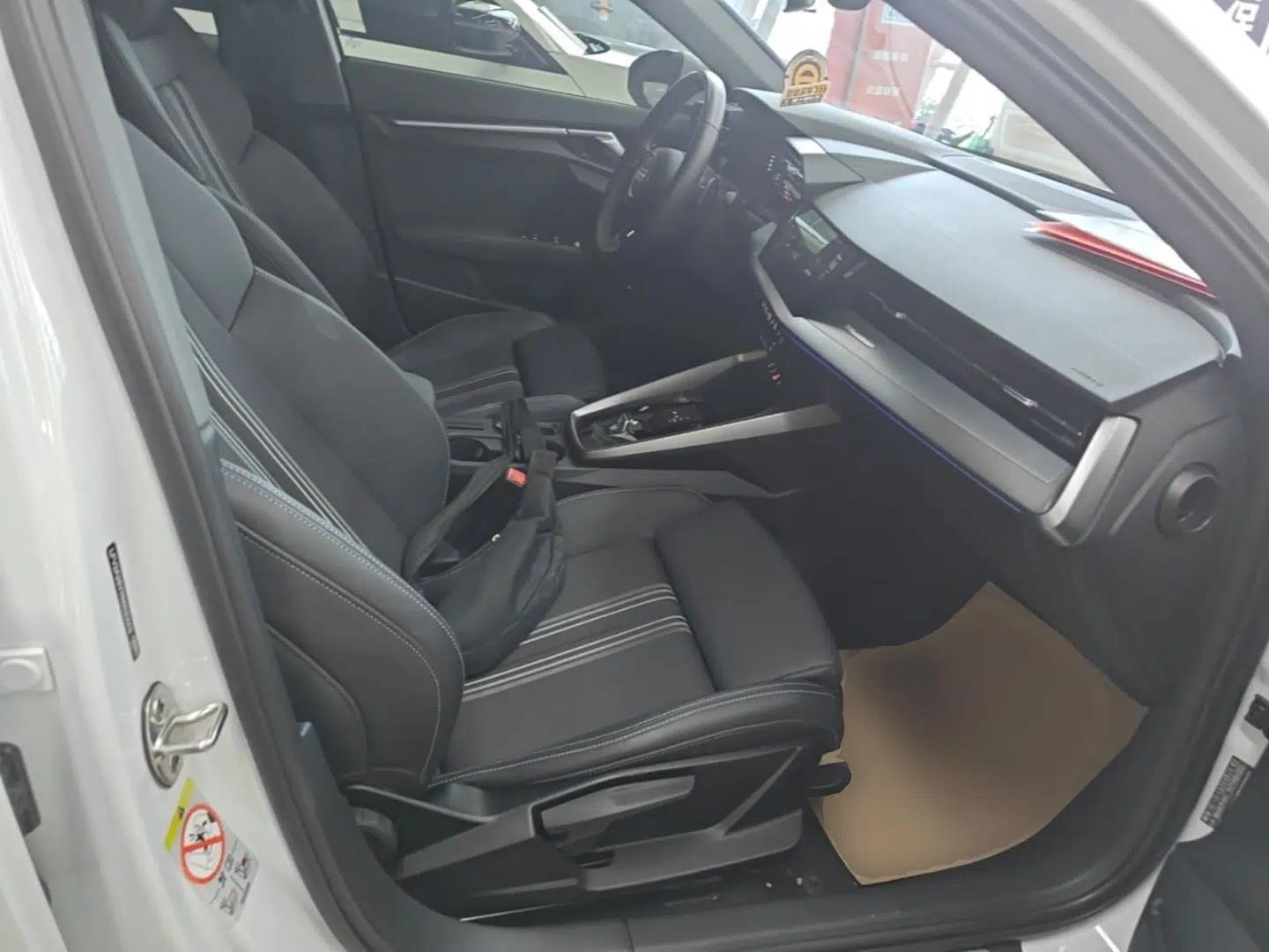 Audi A3 2024 A3L Limousine 35 TFSI Fashion Sport Model — миниатюра 19