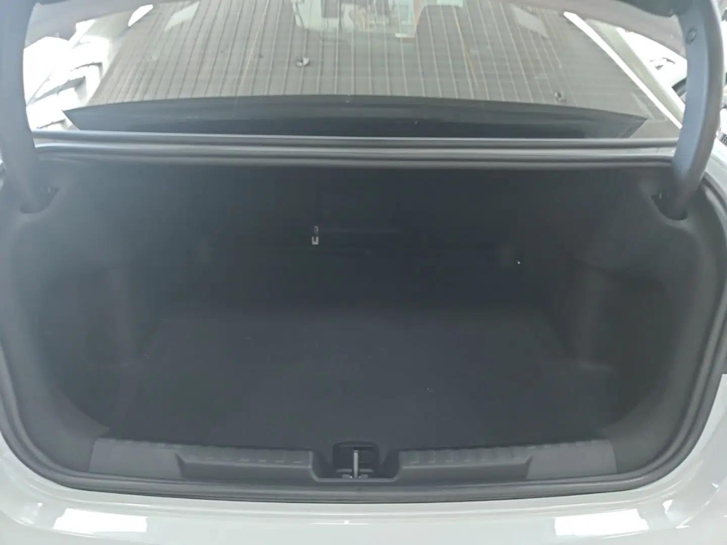 Audi A3 2024 A3L Limousine 35 TFSI Fashion Sport Model — миниатюра 22