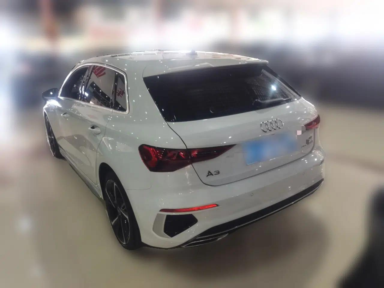 Audi A3 2022 Sportback 35 TFSI Fashionable Sports Model — миниатюра 4