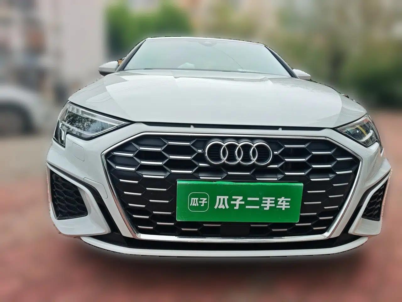 Audi A3 2023 Restyled Sportback 35 TFSI Progressive Sport Edition — миниатюра 2