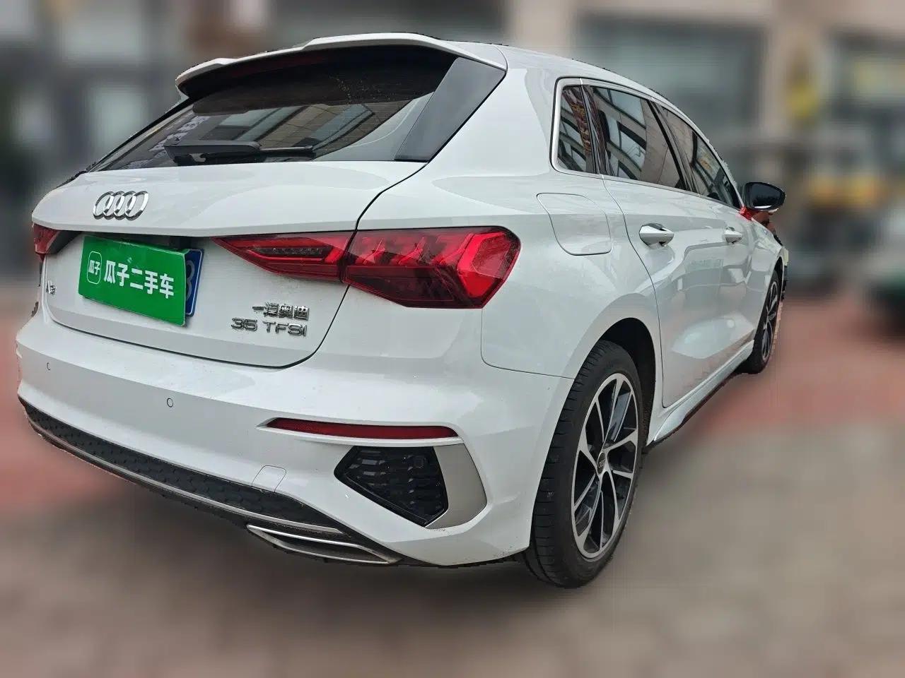 Audi A3 2023 Restyled Sportback 35 TFSI Progressive Sport Edition — миниатюра 4