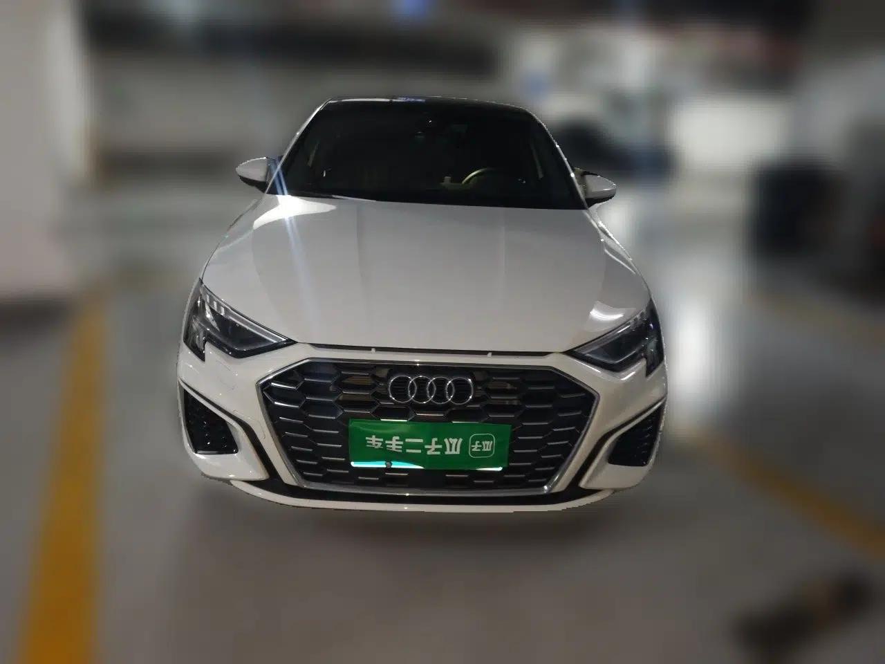 Audi A3 2023 Updated Sportback 35 TFSI Stylish Sports Type — миниатюра 2