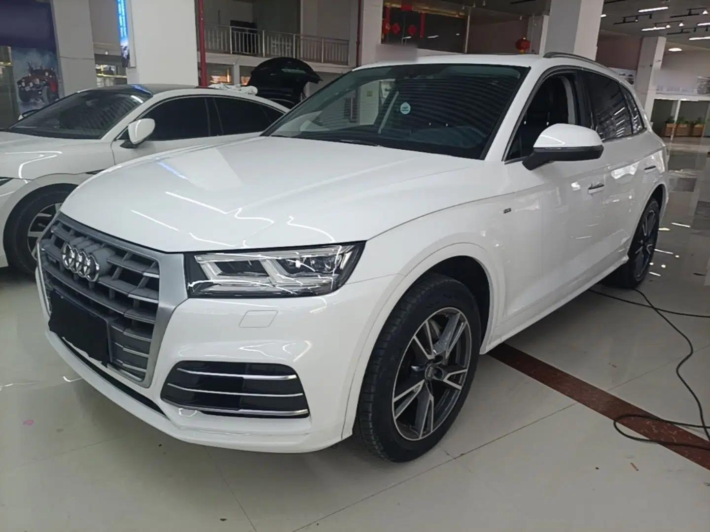 Audi Q5L 2018 40 TFSI Prestige Fashion Edition China VI — миниатюра 1