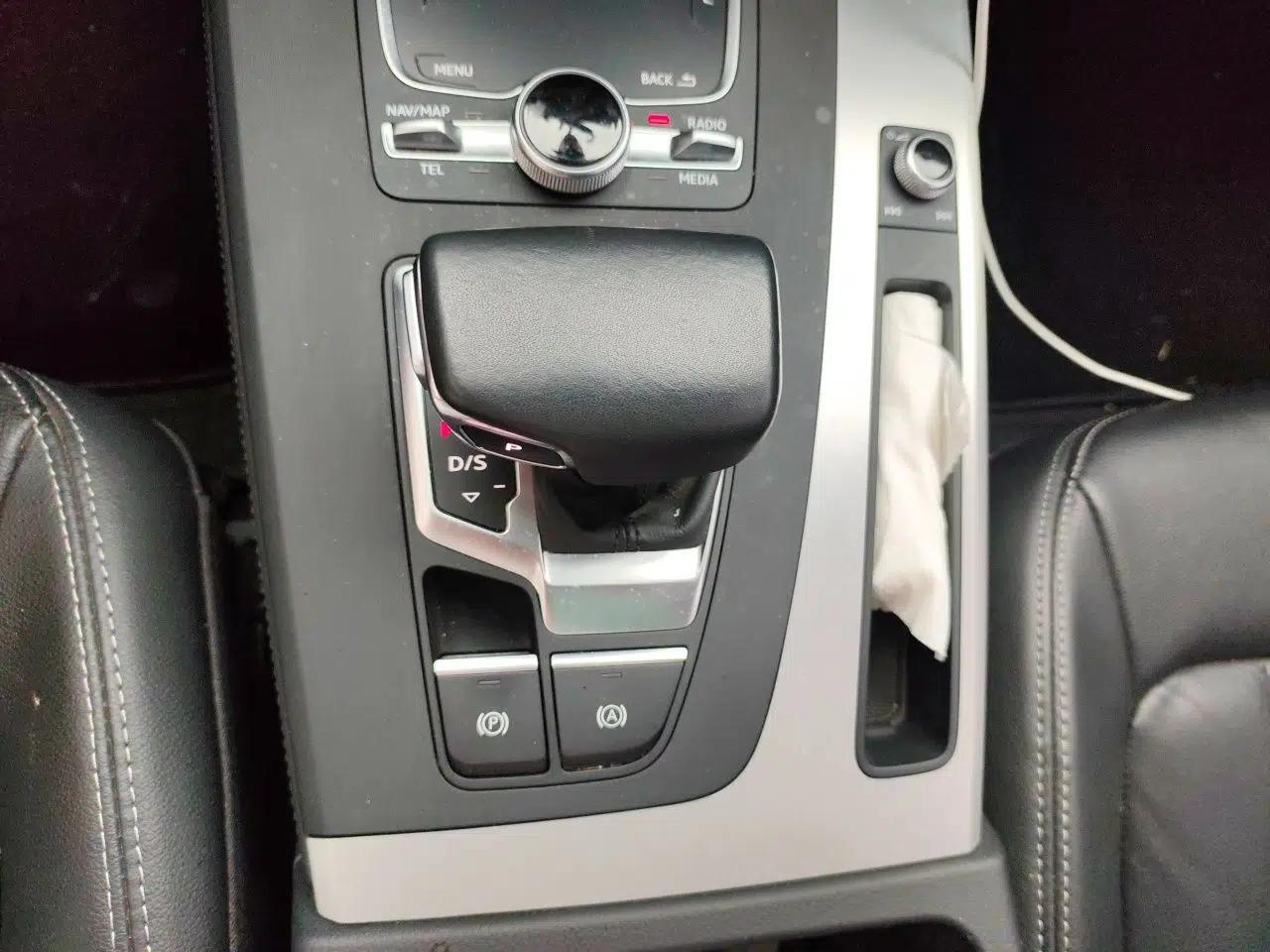 Audi Q5L 2020 Updated 40 TFSI Prestige Fashion Edition — миниатюра 14