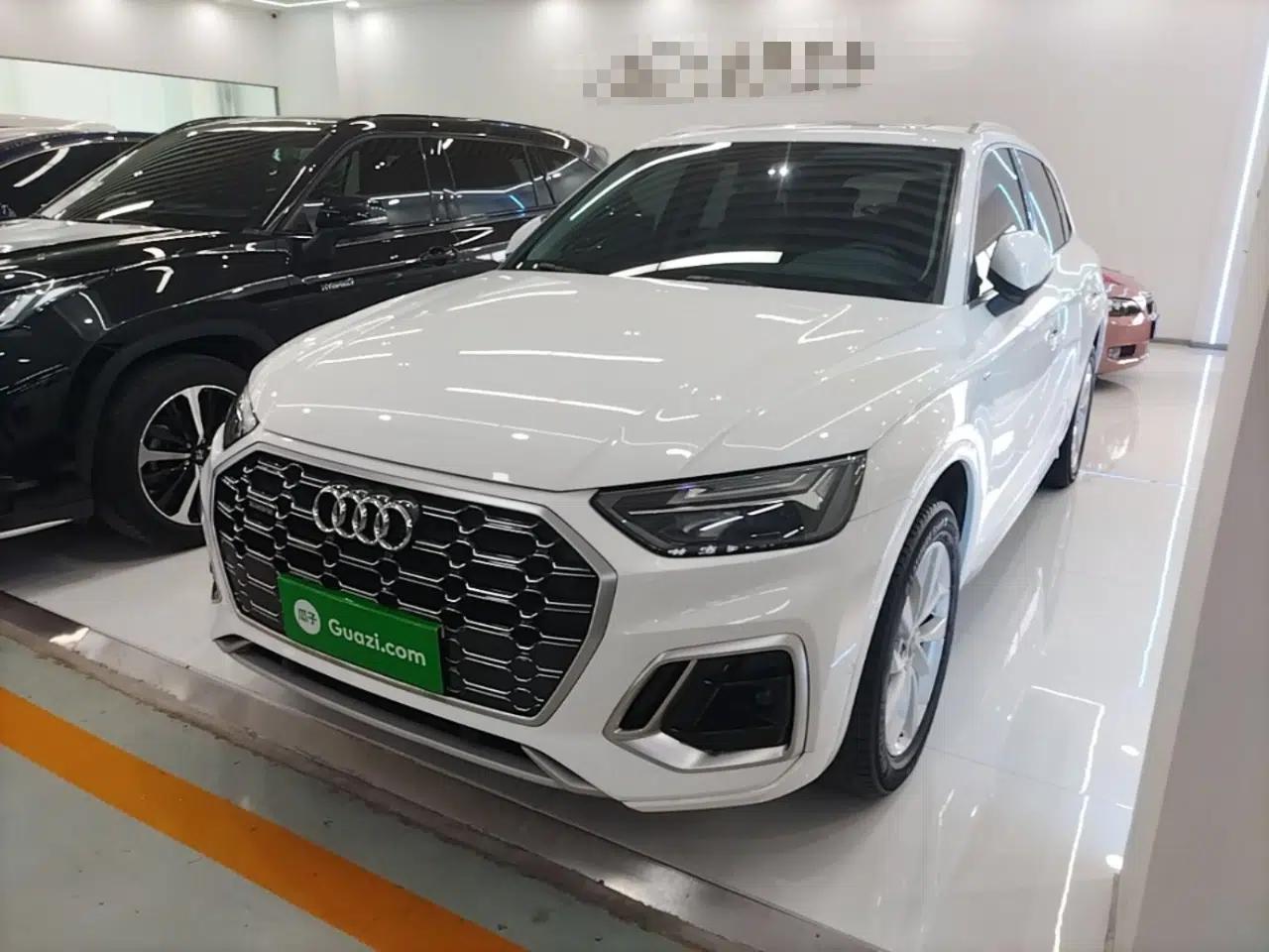 Audi Q5L 2022 Updated 40T Luxury Dynamic Edition — миниатюра 1