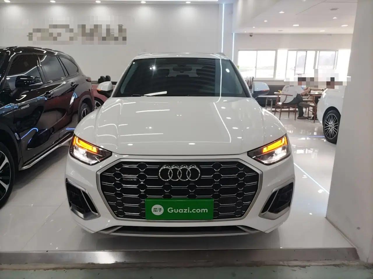 Audi Q5L 2022 Updated 40T Luxury Dynamic Edition — миниатюра 2