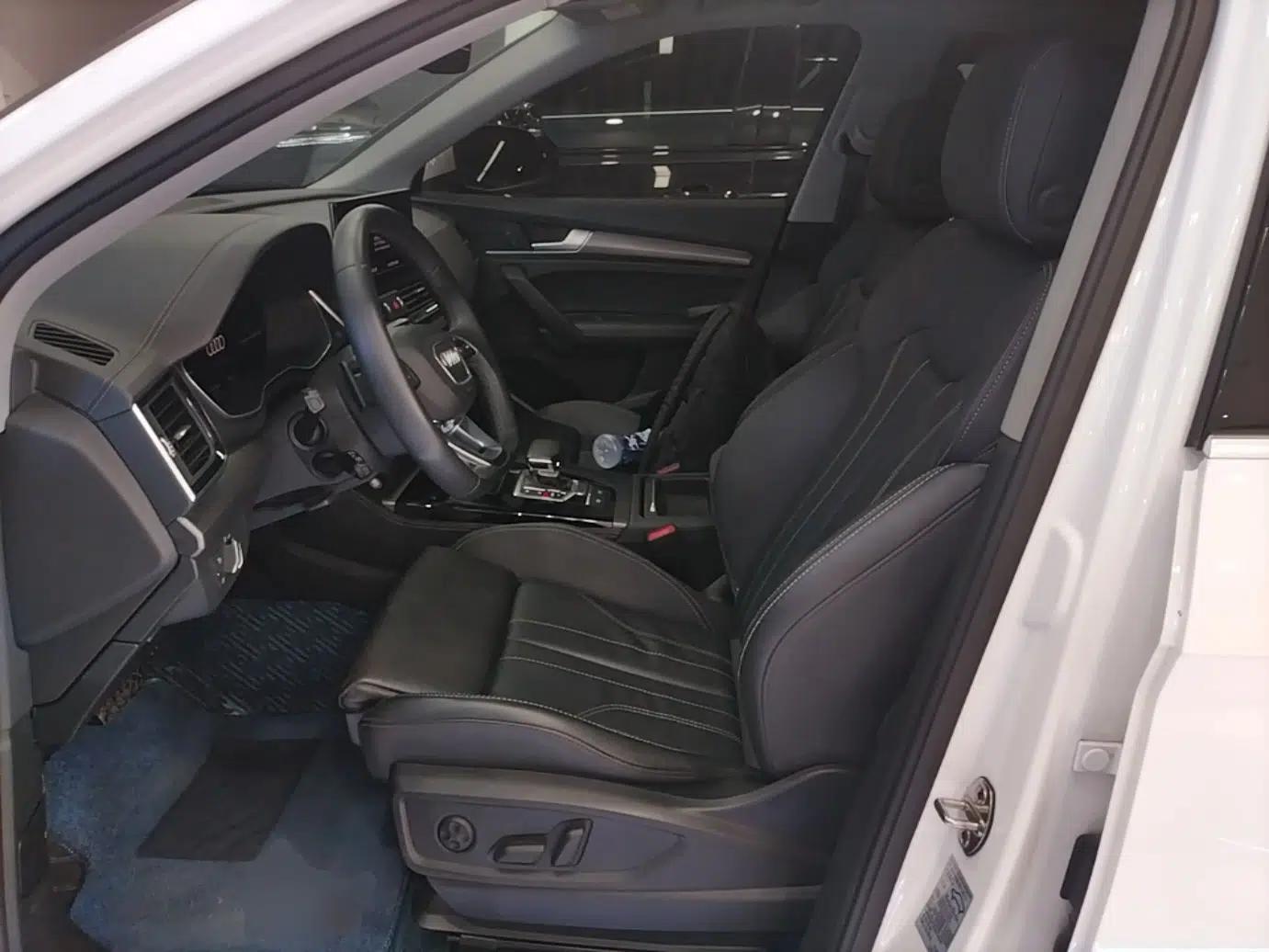 Audi Q5L 2022 Updated 40T Luxury Dynamic Edition — миниатюра 17