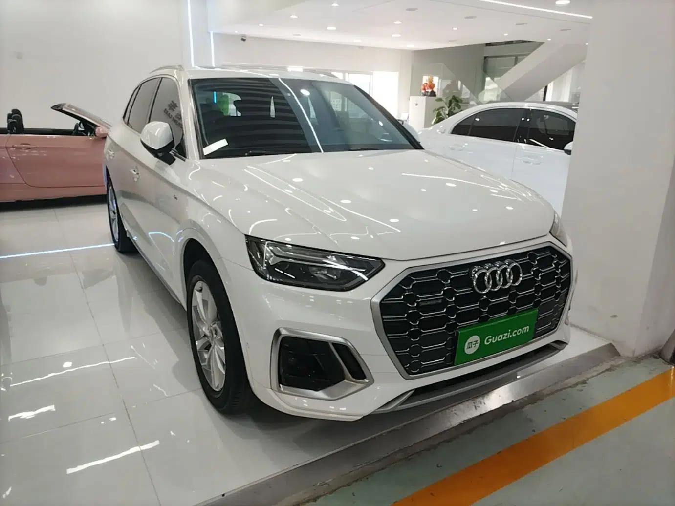 Audi Q5L 2022 Updated 40T Luxury Dynamic Edition — миниатюра 3