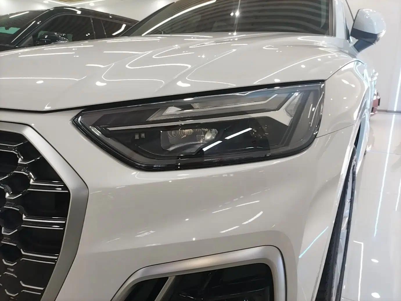 Audi Q5L 2022 Updated 40T Luxury Dynamic Edition — миниатюра 8