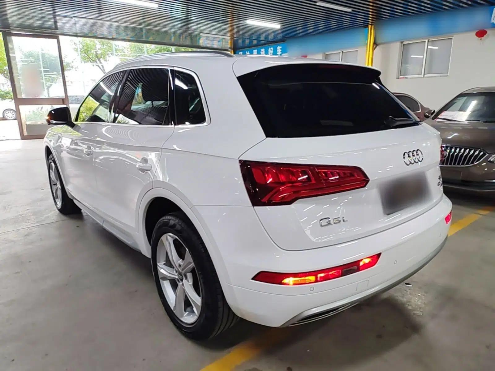 Audi Q5L 2018 40 TFSI Prestige Edition China V — миниатюра 13
