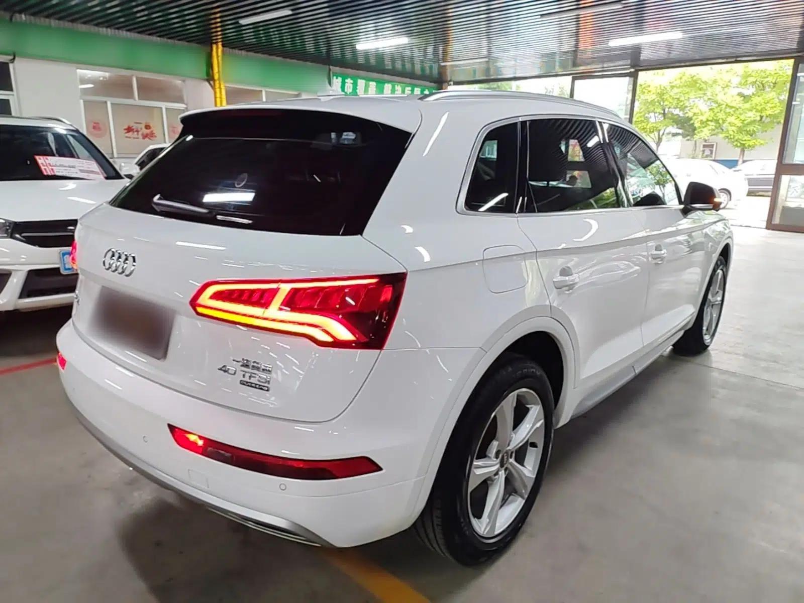 Audi Q5L 2018 40 TFSI Prestige Edition China V — миниатюра 6
