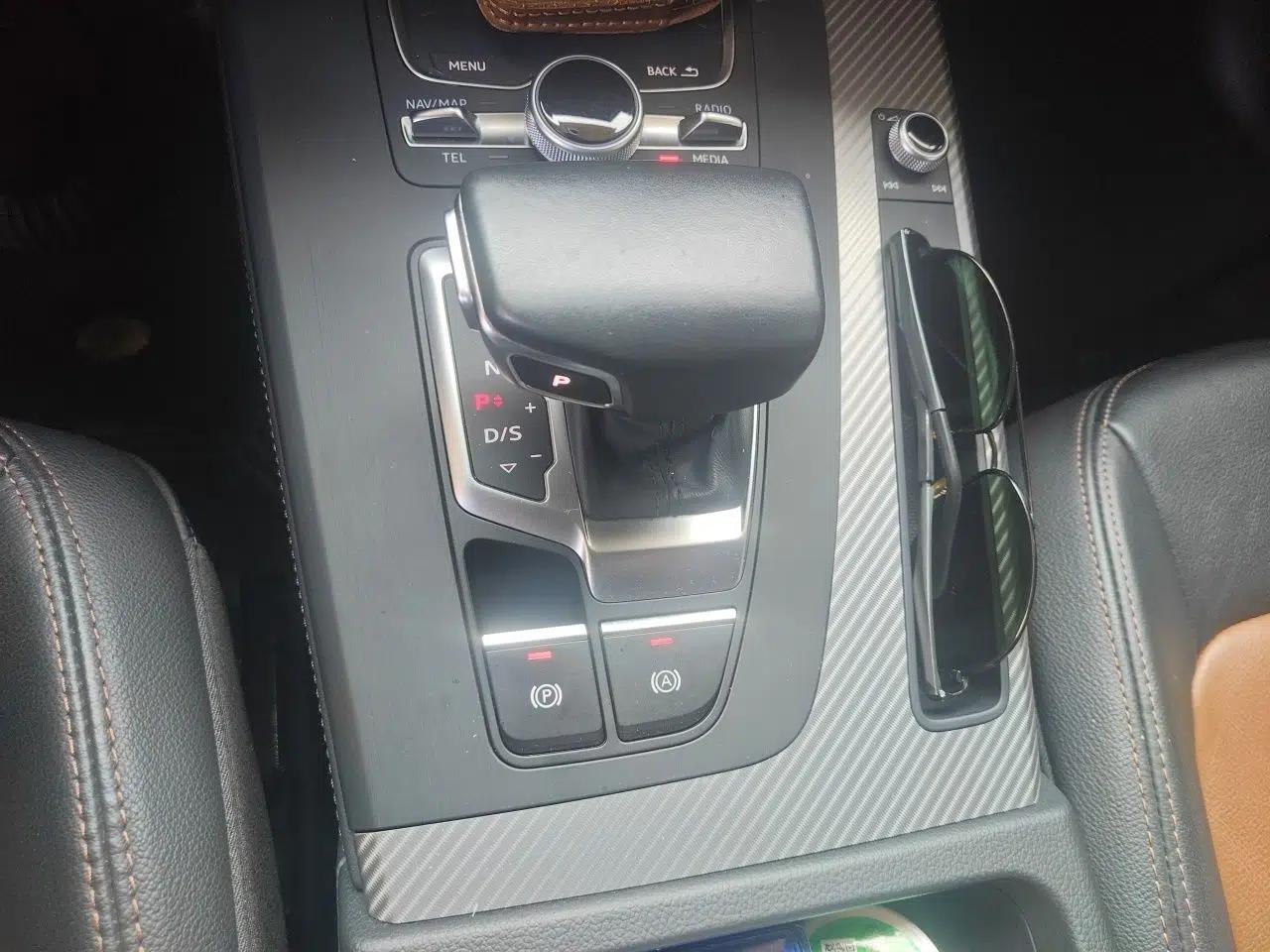 Audi Q5L 2020 45 TFSI Prestige Fashion Model — миниатюра 14