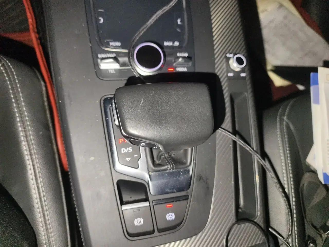 Audi Q5L 2020 45 TFSI Prestige Fashion Model — миниатюра 14
