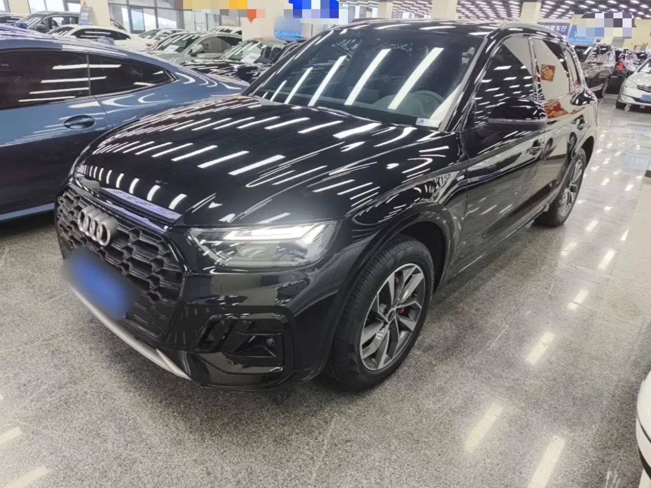 Audi Q5L 2024 40 TFSI Luxury Dynamic Edition — миниатюра 1
