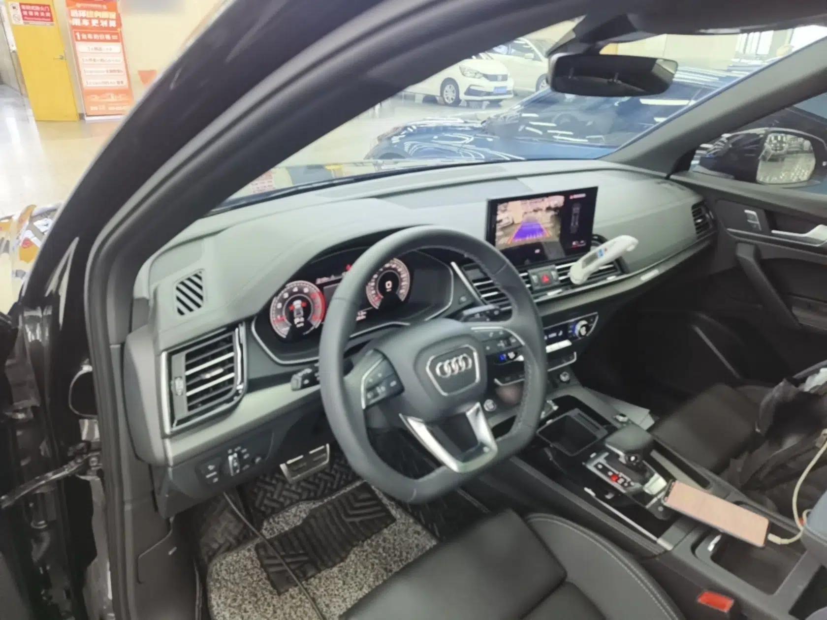 Audi Q5L 2024 40 TFSI Luxury Dynamic Edition — миниатюра 17