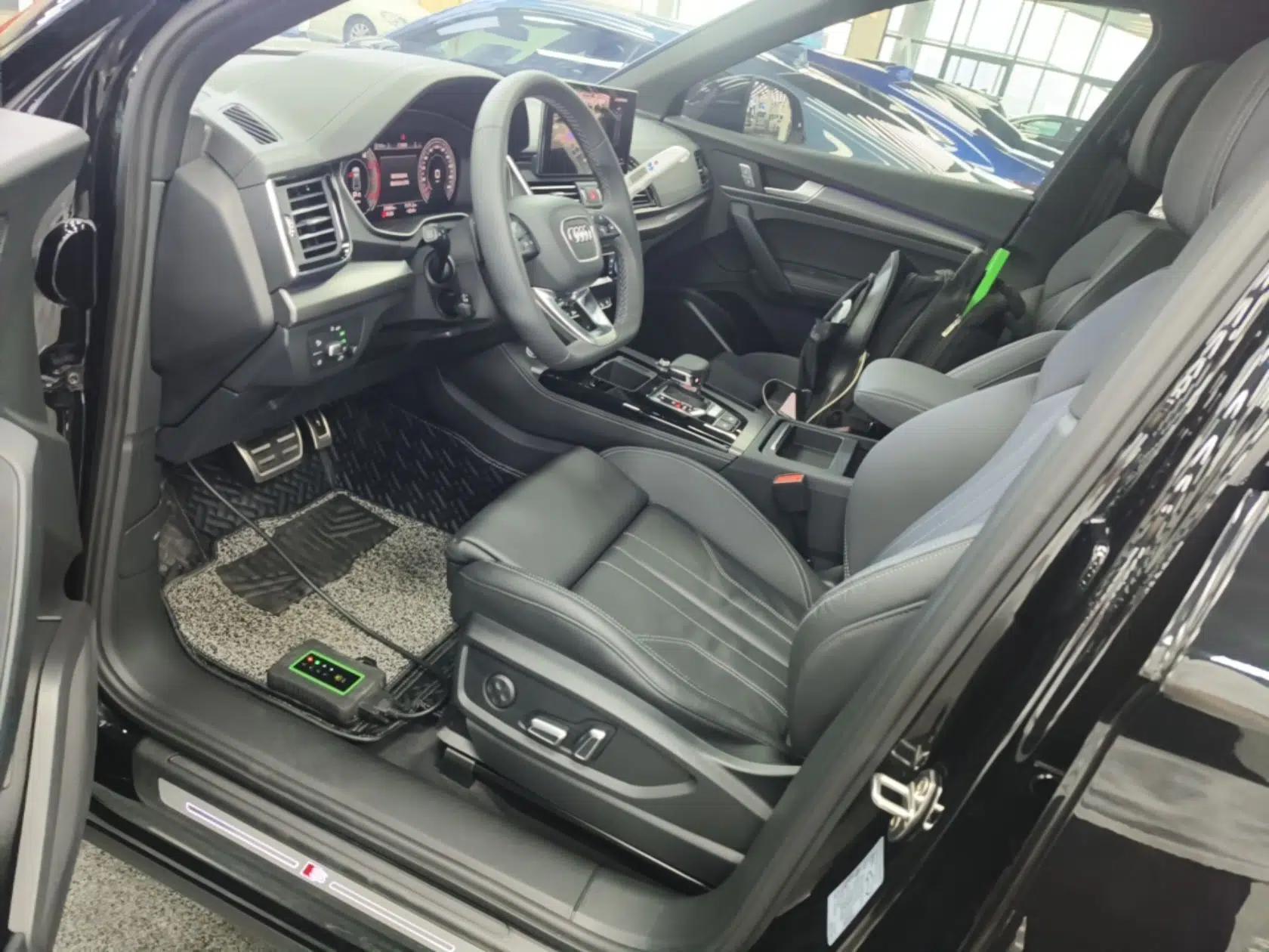 Audi Q5L 2024 40 TFSI Luxury Dynamic Edition — миниатюра 22