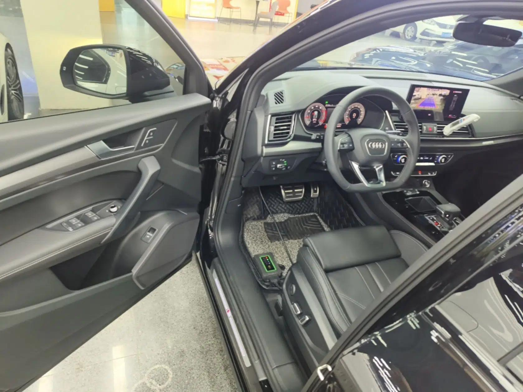 Audi Q5L 2024 40 TFSI Luxury Dynamic Edition — миниатюра 23