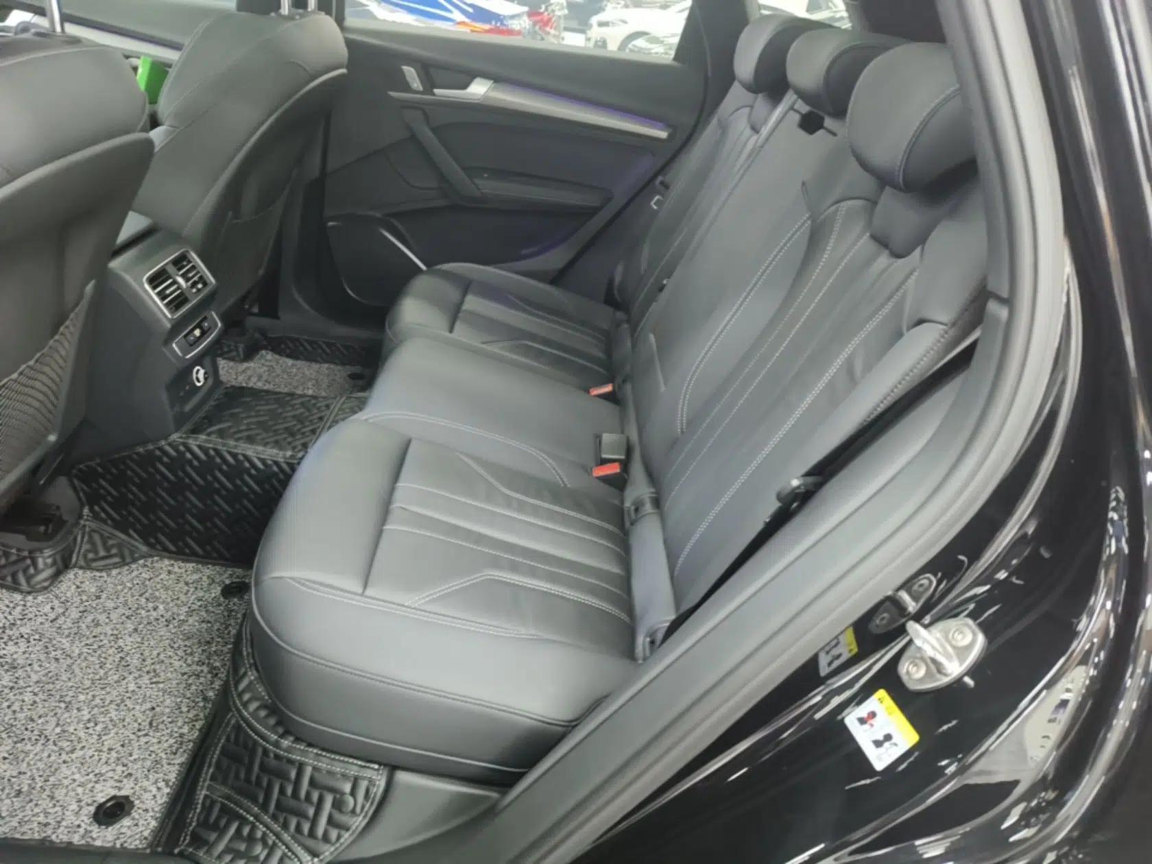 Audi Q5L 2024 40 TFSI Luxury Dynamic Edition — миниатюра 25
