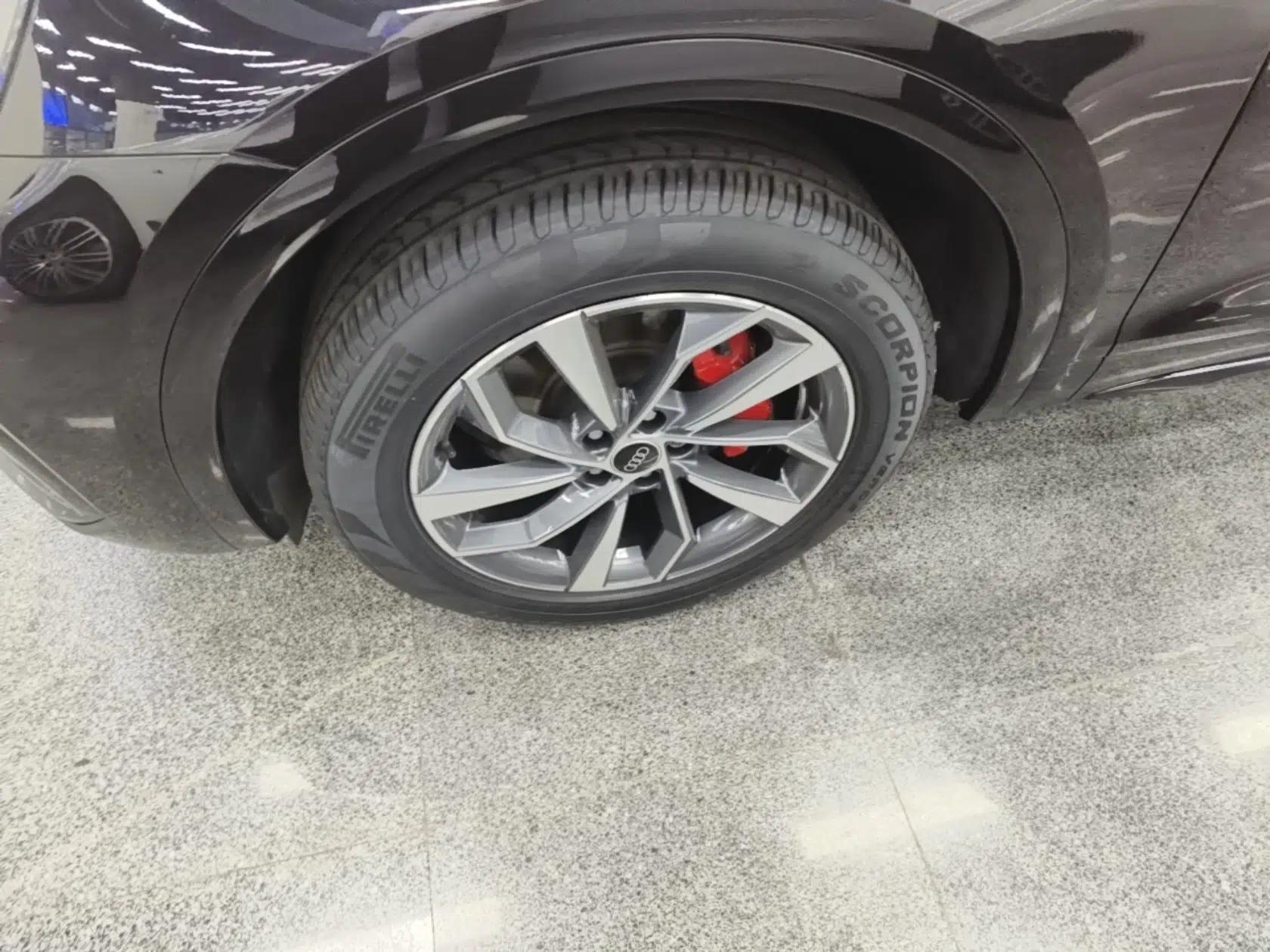 Audi Q5L 2024 40 TFSI Luxury Dynamic Edition — миниатюра 10