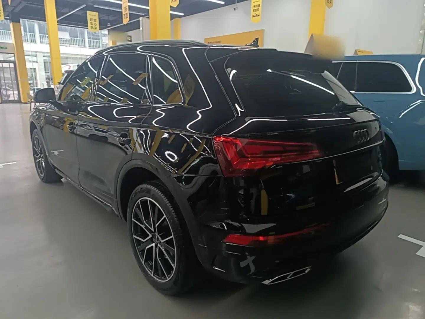 Audi Q5L 2024 45 TFSI Luxury Dynamic Model — миниатюра 13