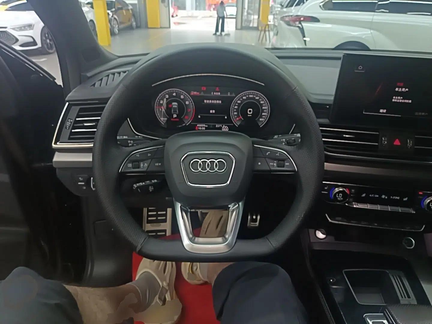 Audi Q5L 2024 45 TFSI Luxury Dynamic Model — миниатюра 18