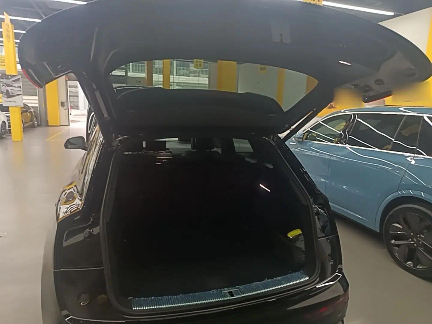 Audi Q5L 2024 45 TFSI Luxury Dynamic Model — миниатюра 27