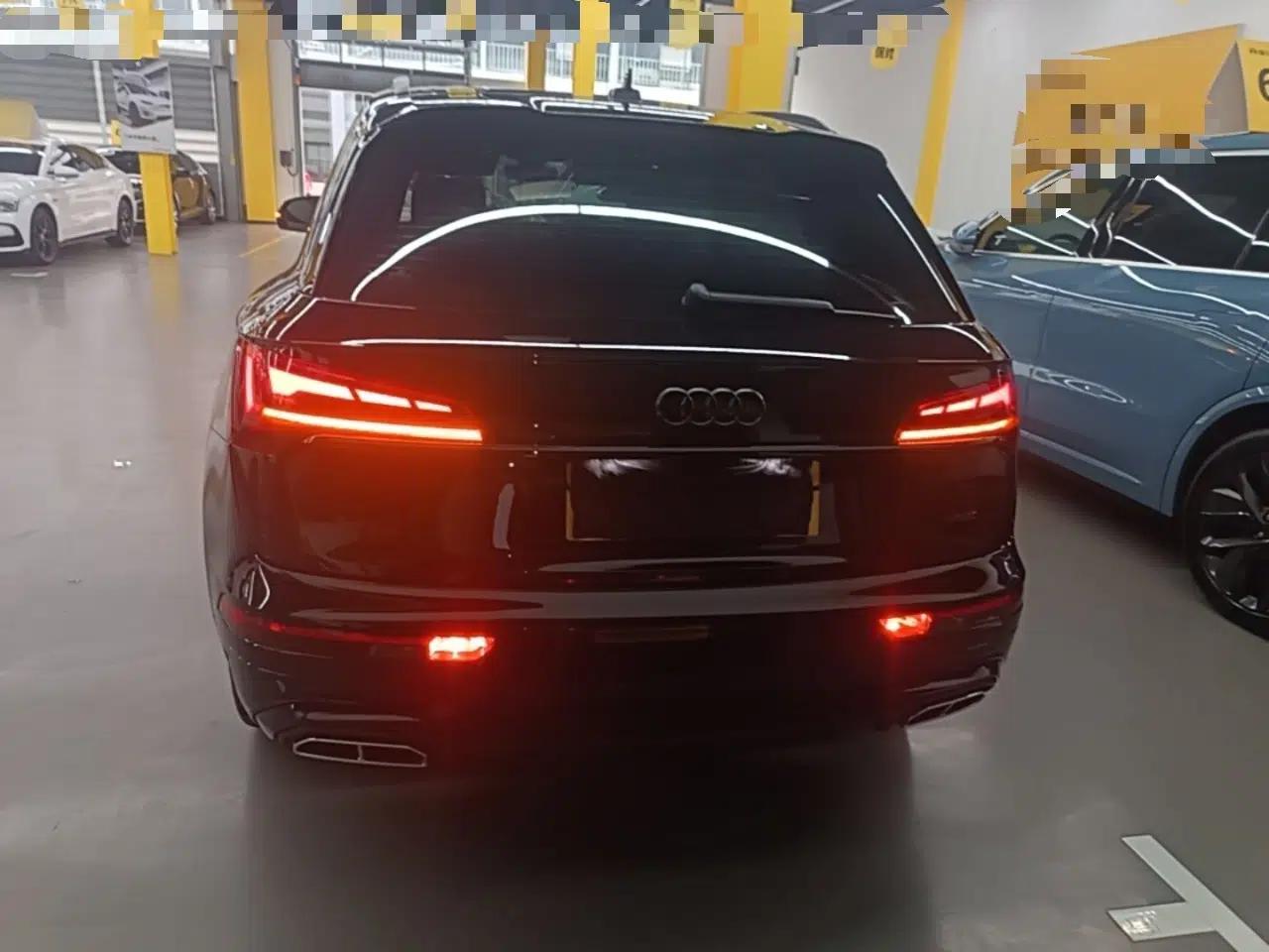 Audi Q5L 2024 45 TFSI Luxury Dynamic Model — миниатюра 5