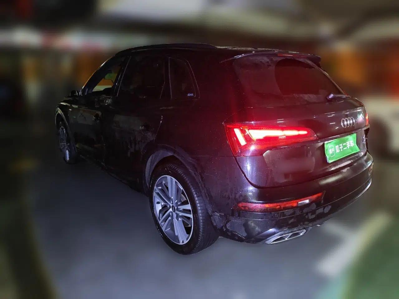 Audi Q5L 2023 40T Luxury Dynamic Model — миниатюра 4
