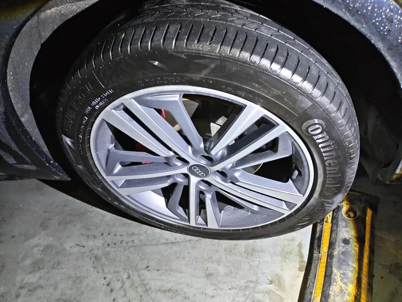 Audi Q5L 2023 40T Luxury Dynamic Model — миниатюра 8