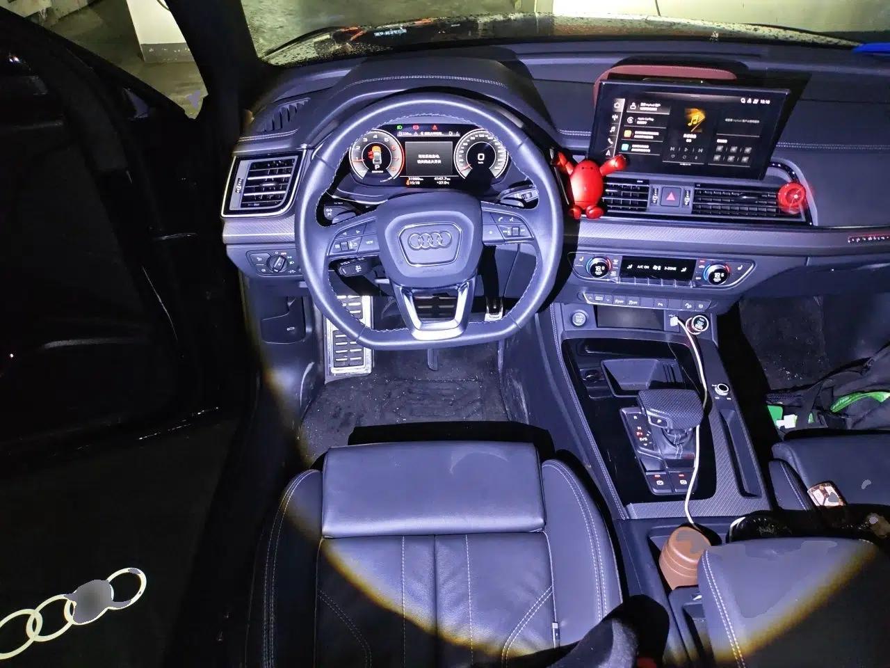 Audi Q5L 2023 40T Luxury Dynamic Model — миниатюра 10