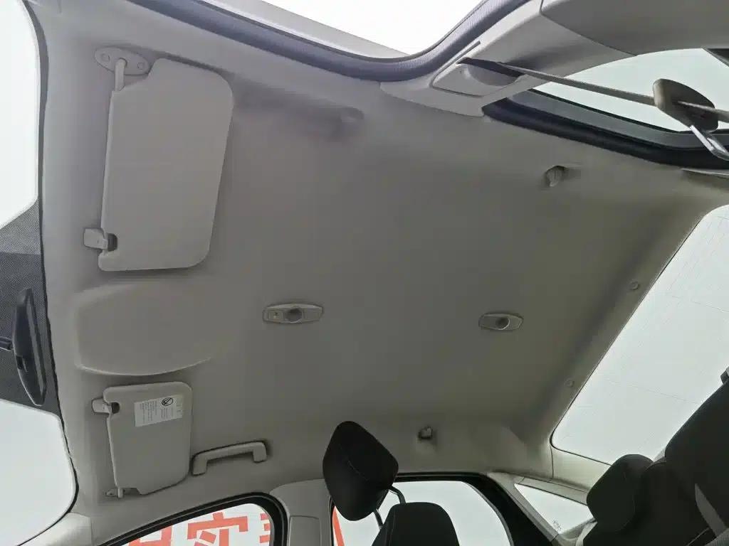 Ford Focus 2012 Sedan 1.6L Automatic Comfort — миниатюра 14