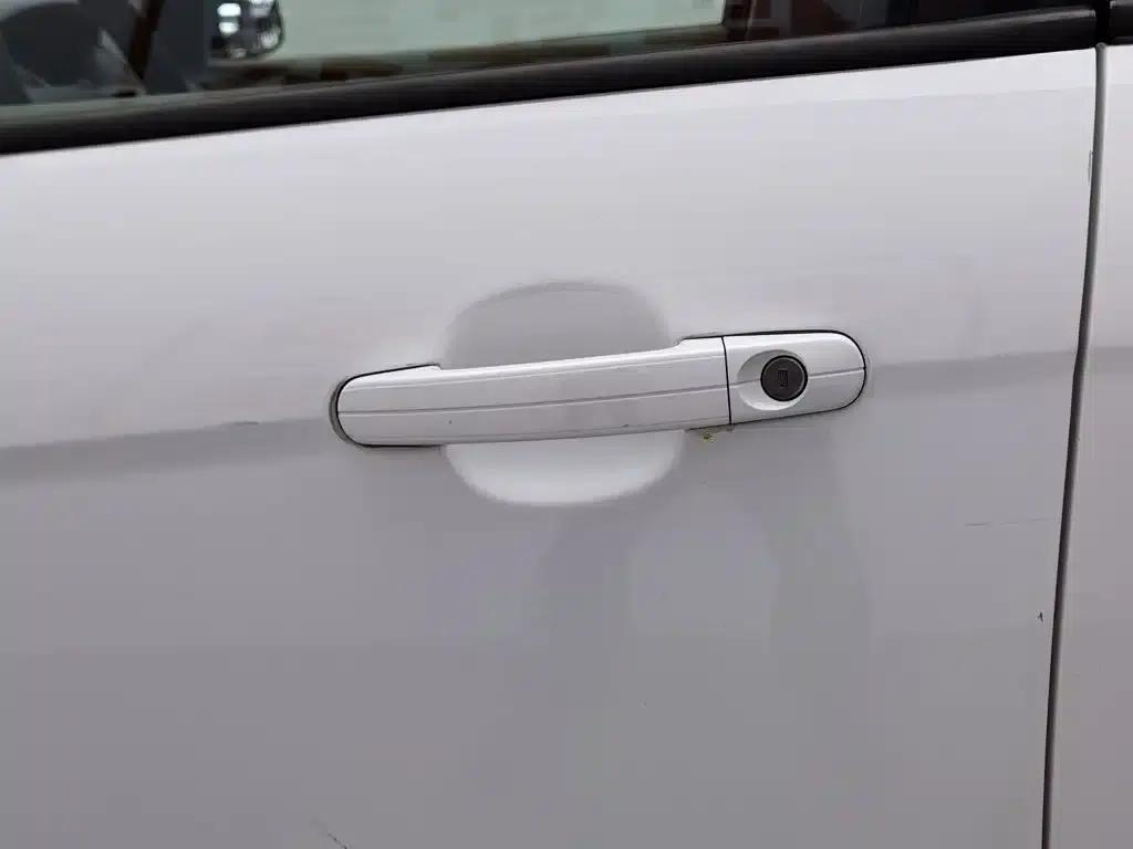 Ford Focus 2012 Sedan 1.6L Automatic Comfort — миниатюра 18