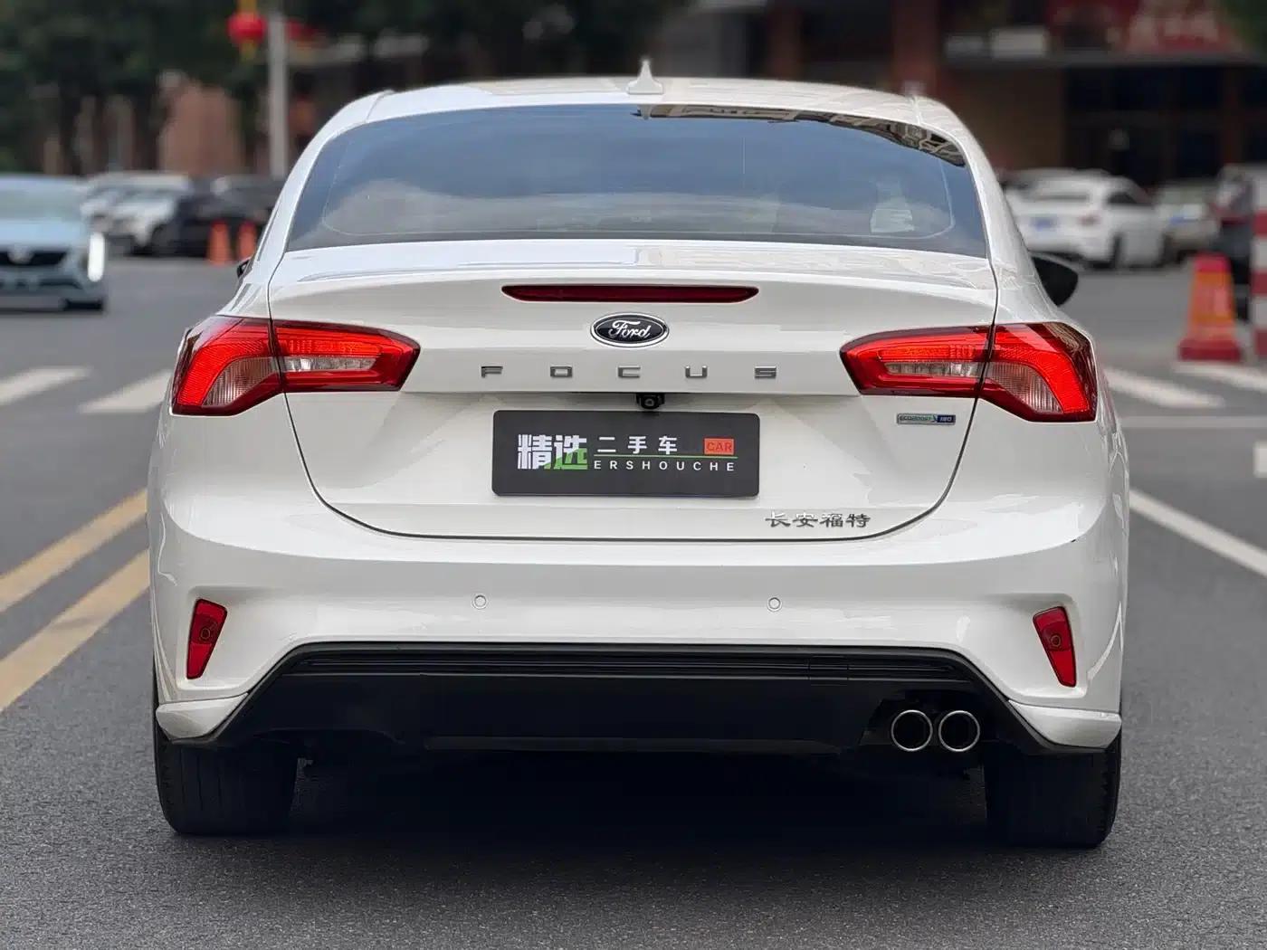 2020 Ford Focus Sedan EcoBoost 180 Automatic Trend Edition — миниатюра 14