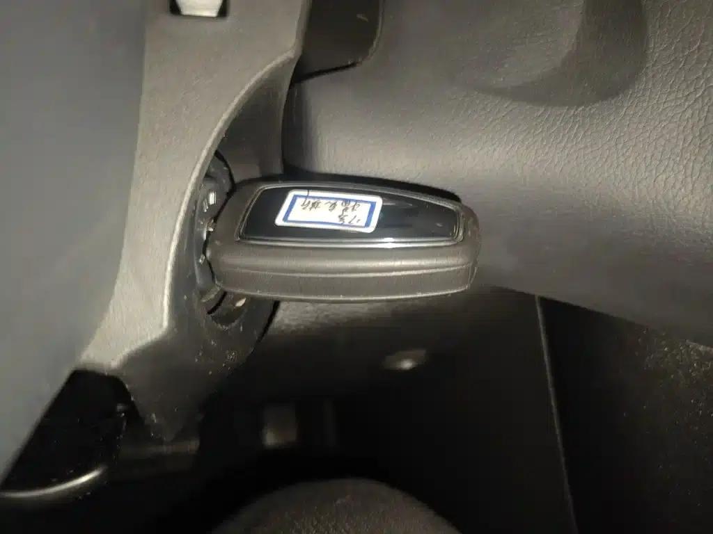 Ford Focus 2017 Sedan 1.6L Automatic Fashion Smart Edition — миниатюра 17