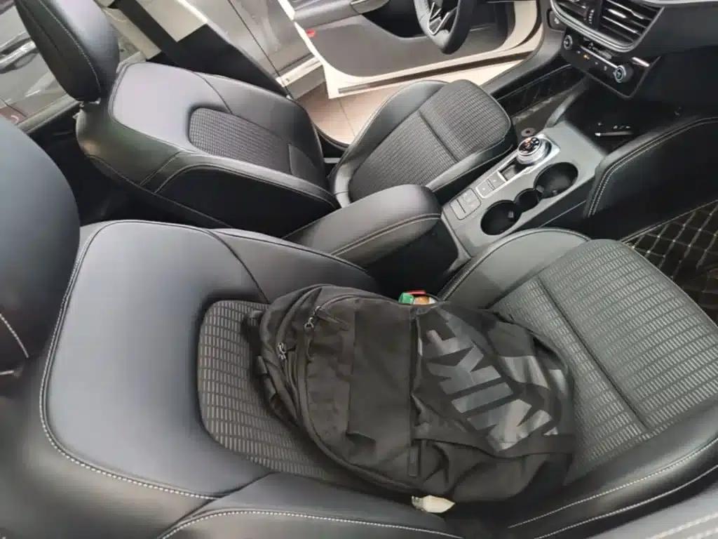 Ford Focus 2021 Hatchback EcoBoost 180 Automatic Trend Edition — миниатюра 11