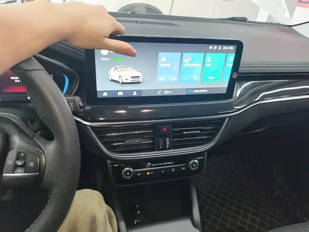 Ford Focus 2021 Hatchback EcoBoost 180 Automatic Trend Edition — миниатюра 20
