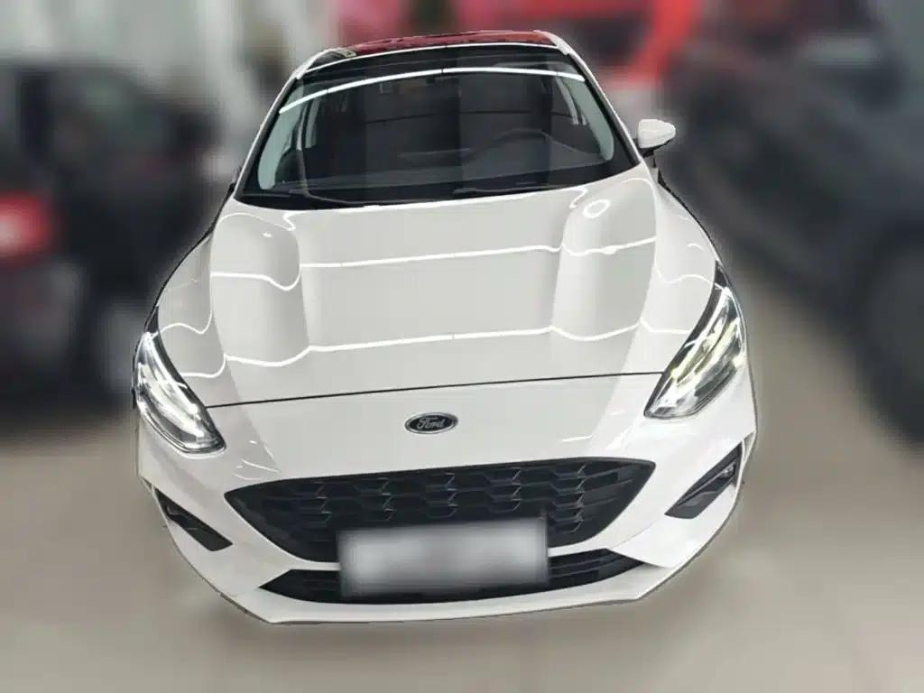 Ford Focus 2021 Hatchback EcoBoost 180 Automatic Trend Edition — миниатюра 5