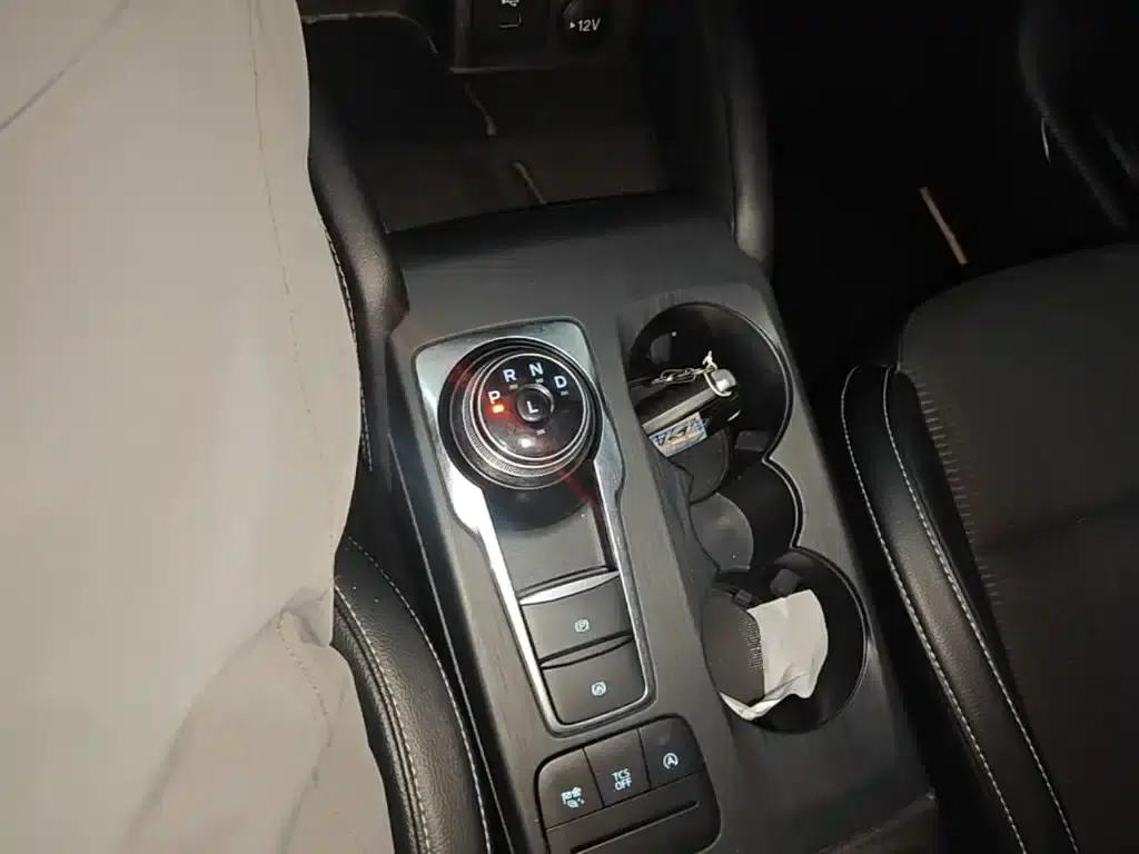 Ford Focus 2021 Hatchback EcoBoost 180 Automatic Trend Edition — миниатюра 14