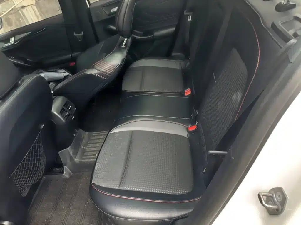 2021 Ford Focus Sedan EcoBoost 180 Automatic ST Line — миниатюра 17