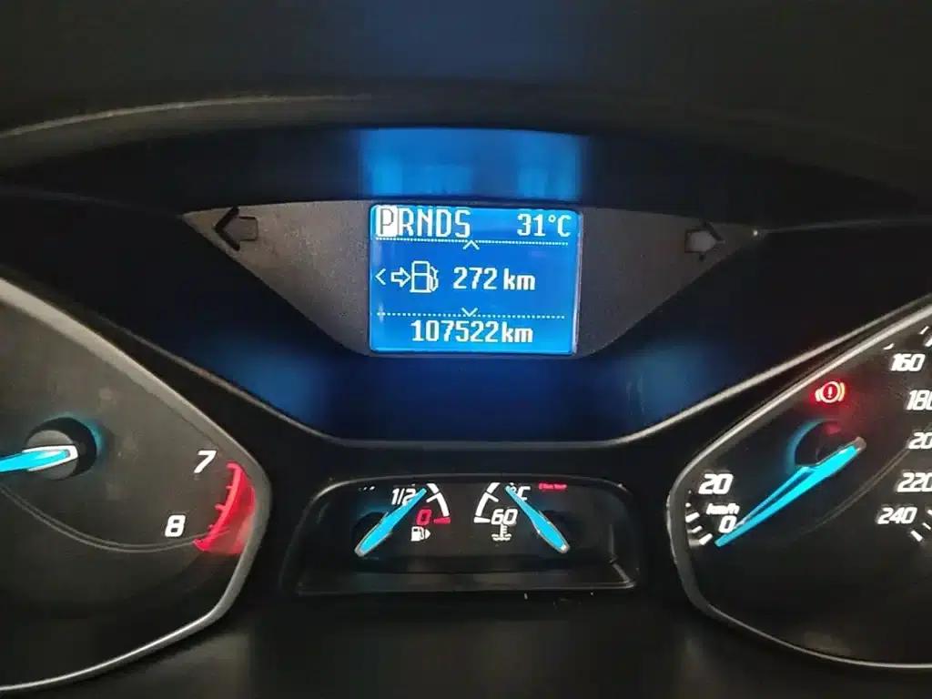 Ford Focus 2012 Sedan 1.6L Automatic Premium — миниатюра 19